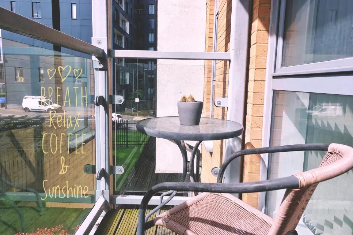 Image of 2 Bed ensuite with Balcony and Free onsite Parking