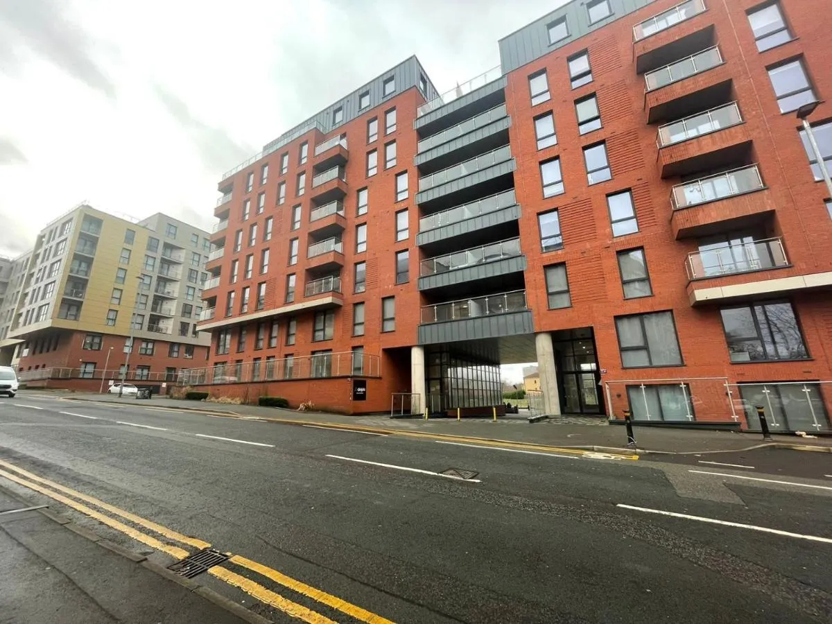 Image 2 of Adelphi Wharf Apartments by Beehosting