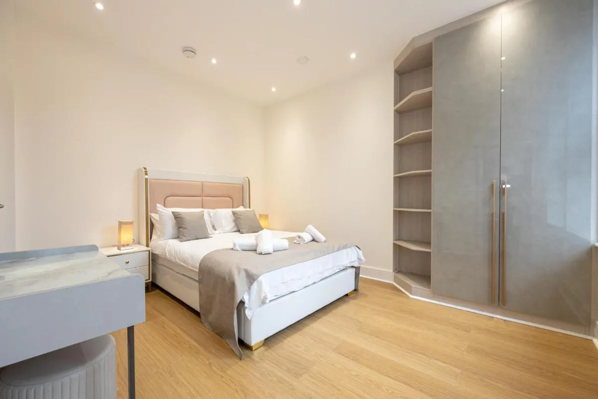 Image 1 of Amazing 1BD Apartment China Town Manchester