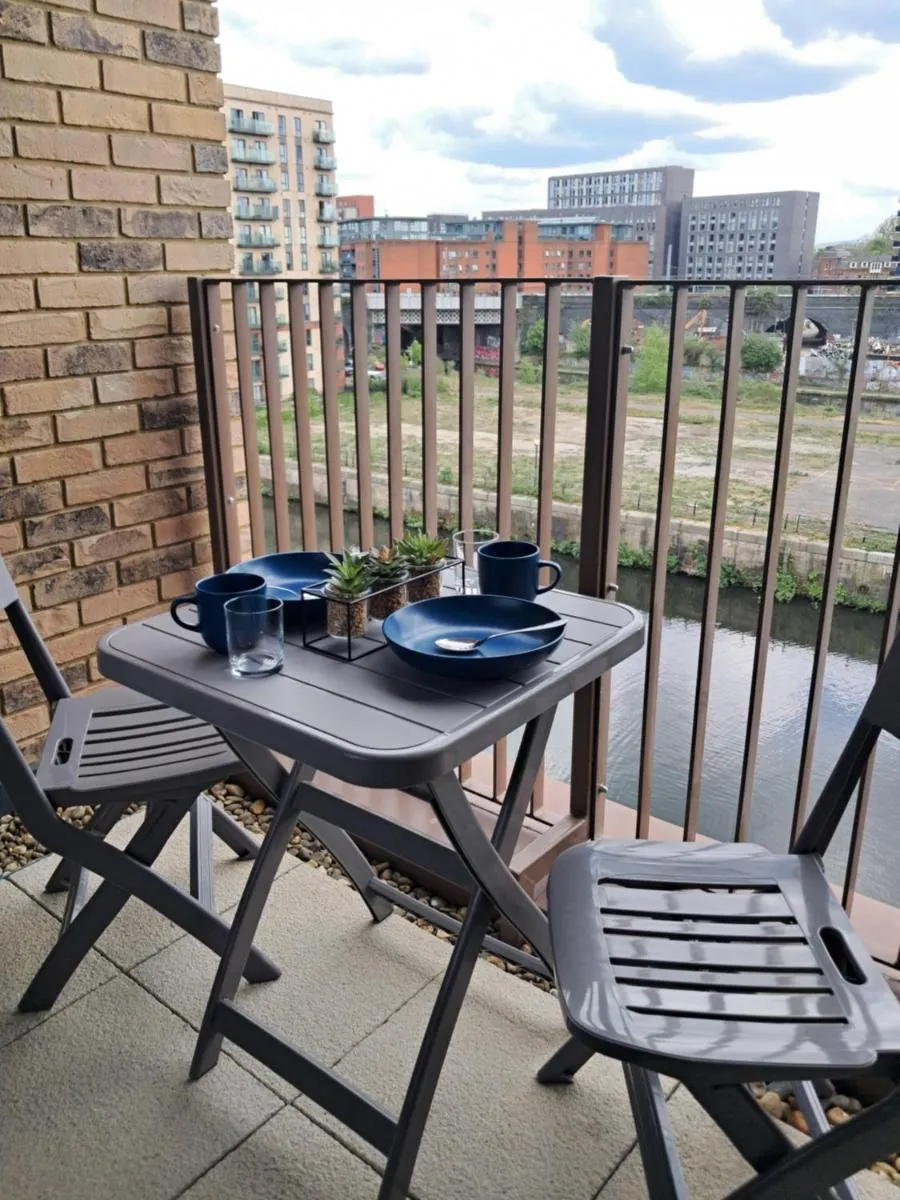 Image 2 of Balcony, Waterfront, En-suite, Roof Terrace, City Views Salford Manchester Apartment