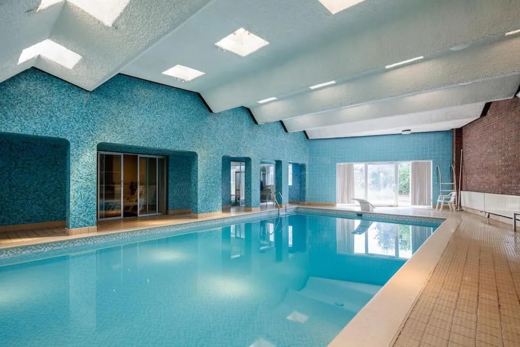 Image 2 of Beautiful ‘Mayfield’ Villa with private pool!