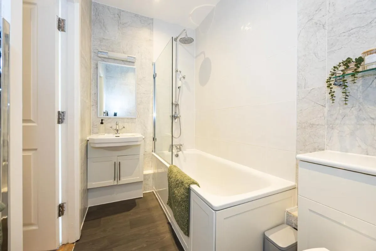 Image 6 of Boutique City Centre Apartment