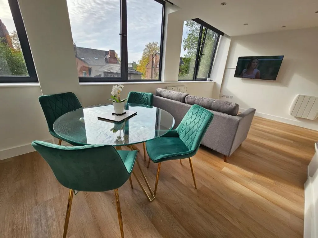 Image of Brand New Trafford Apartment