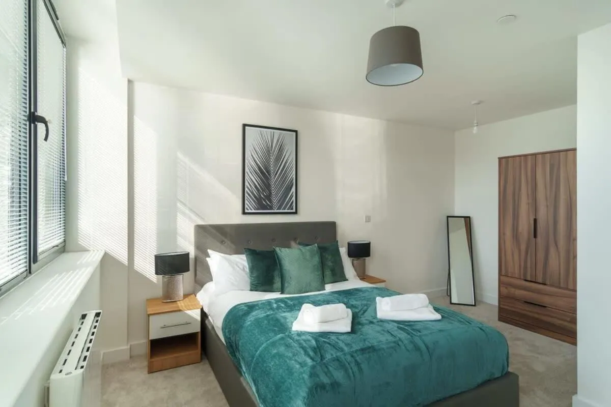 Image 1 of Bright 1 Bed Apartment by Old Trafford