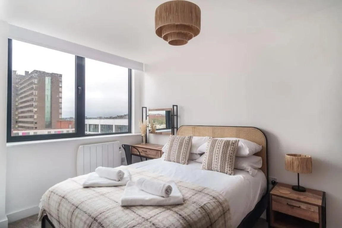 Image of Bright & Spacious 1 Bed Apartment by Old Trafford