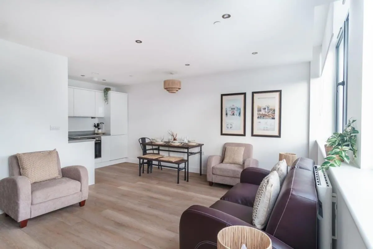 Image 6 of Bright & Spacious 1 Bed Apartment by Old Trafford