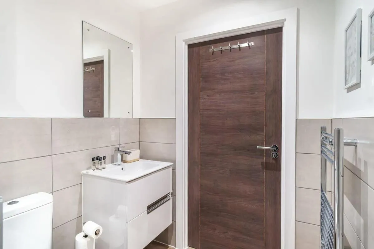 Image 5 of Bright & Spacious 1 Bed Apartment by Old Trafford