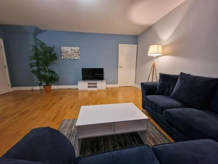 Image 4 of Canal Street Apartment