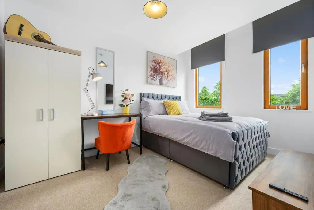 Image 1 of Central Piccadilly Luxury Three Bedroom Apartment