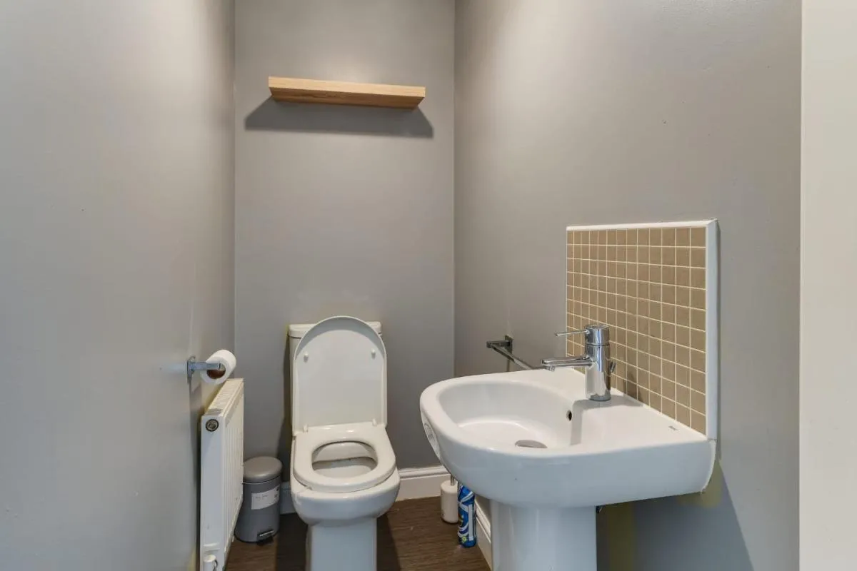 Image 2 of Charming 2-Bed House in Middleton Manchester
