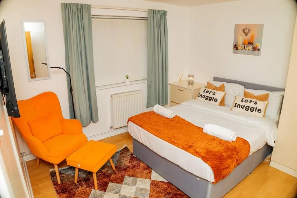Image 1 of Charming 2-Bedroom in MANCHESTER
