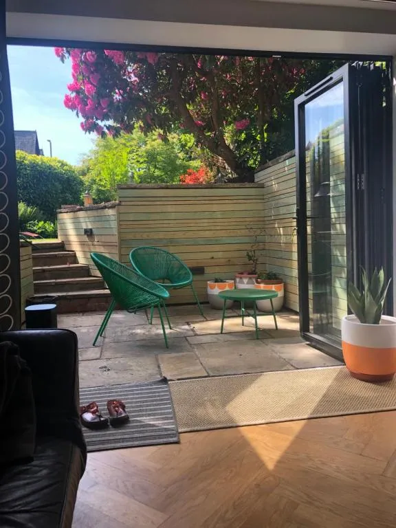 Image of Chorlton Garden Rooms. Relax, work, stay and play.
