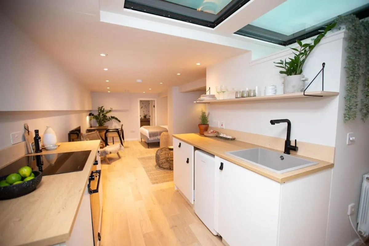 Image 3 of Chorlton Stylish Studio & Roof Terrace Apartments
