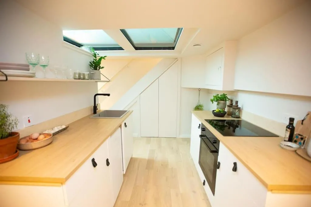 Image 6 of Chorlton Stylish Studio & Roof Terrace Apartments