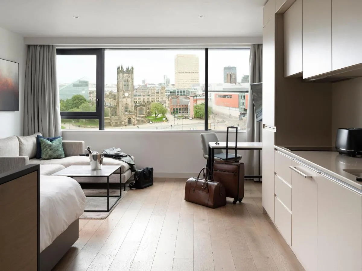 Image 4 of CitySuites Aparthotel