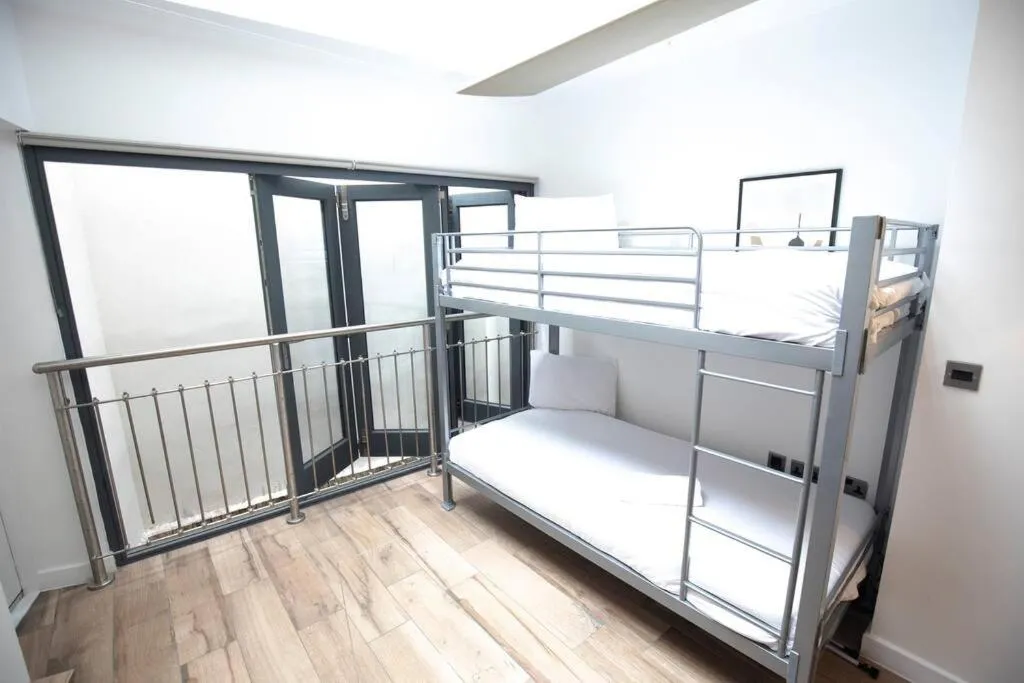 Image 6 of City SuperHost: Luxury Deansgate Townhouse