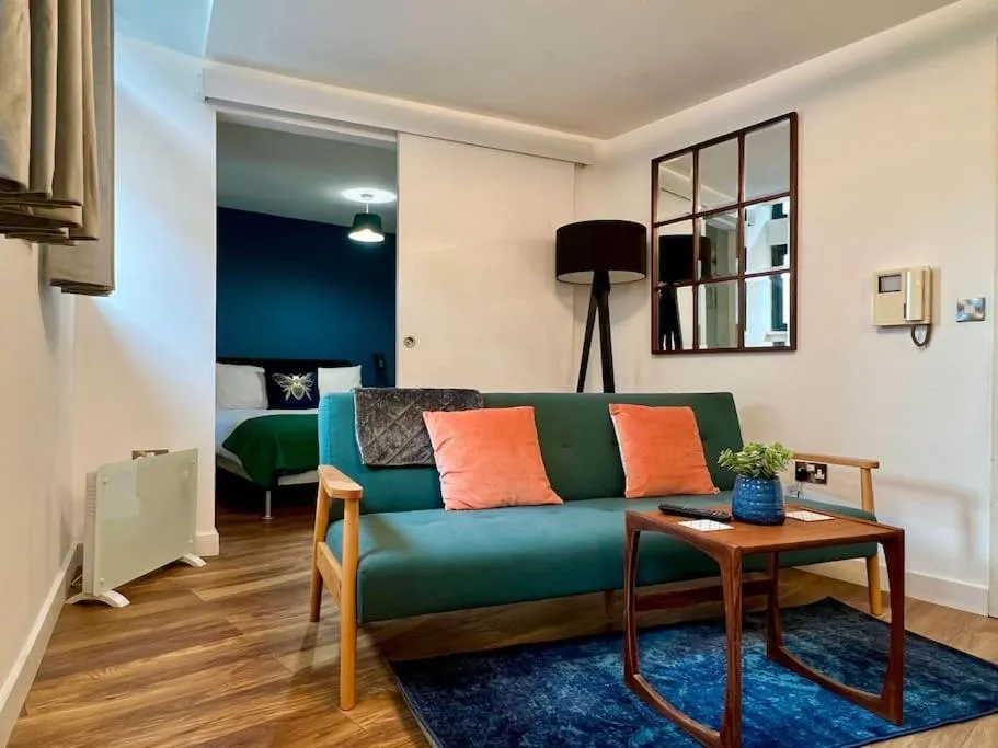 Image 4 of City SuperHost NQ & City Centre 1 BR with Parking