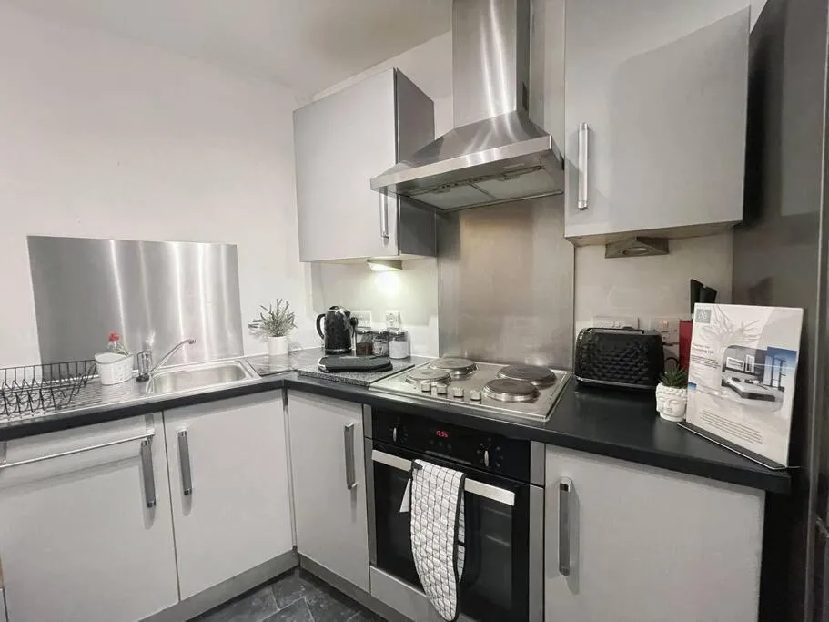 Image 3 of Cityfront Modern Apt Near City Centre/Etihad, Free Parking
