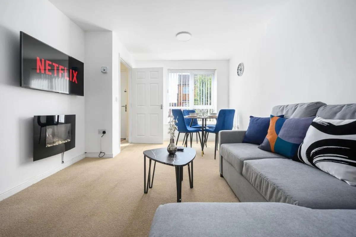 Image 4 of Coop Live Arena getaway, 6mins to Etihad stadium & City Centre with Free Parking