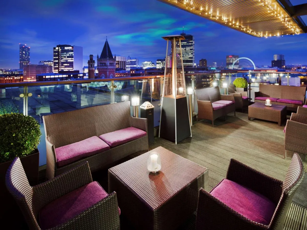 Image 4 of DoubleTree by Hilton Manchester Piccadilly