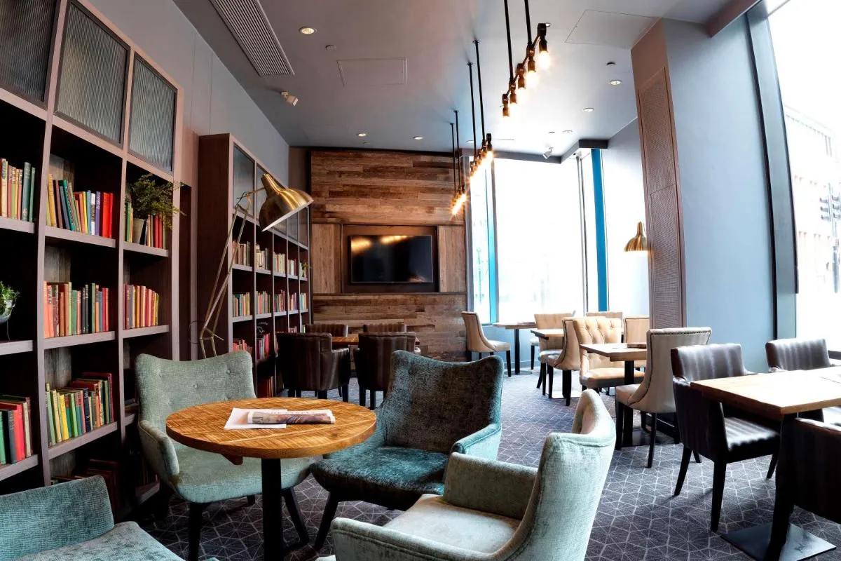 Image 3 of DoubleTree by Hilton Manchester Piccadilly