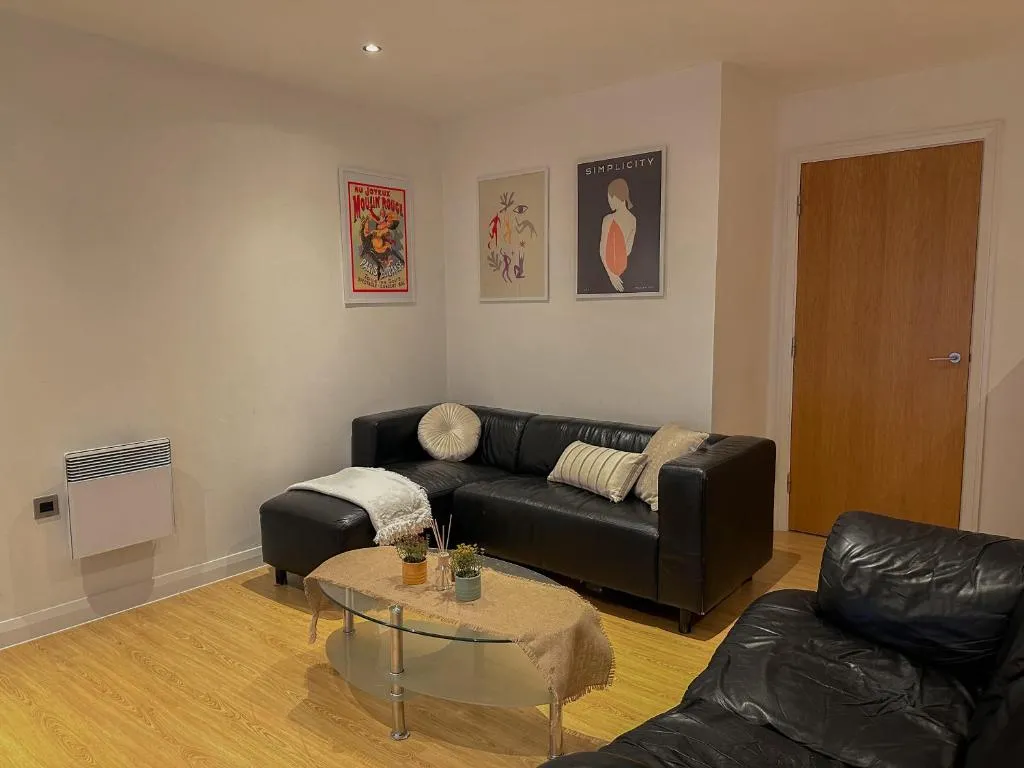 Image of Entire 2BR Flat Rental in Manchester City Centre