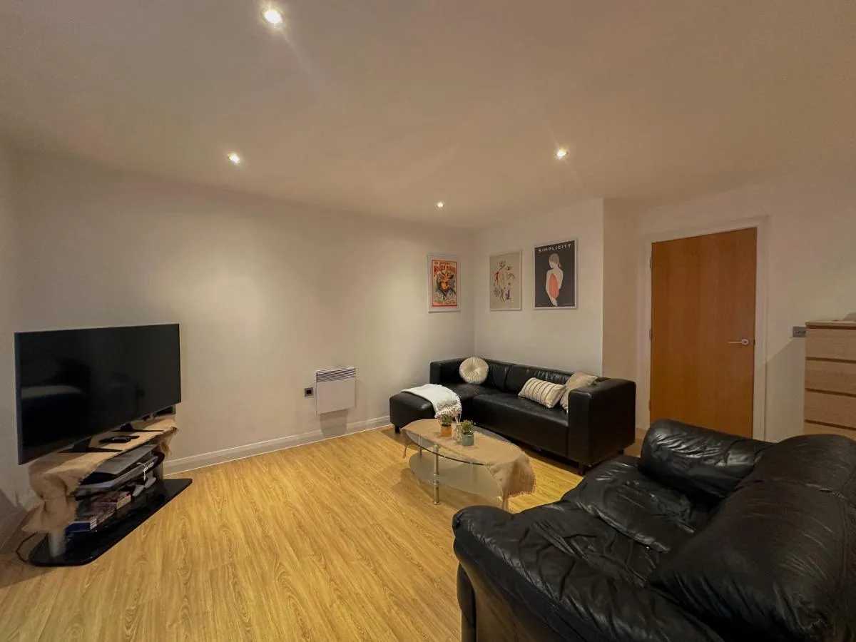 Image 4 of Entire 2BR Flat Rental in Manchester City Centre