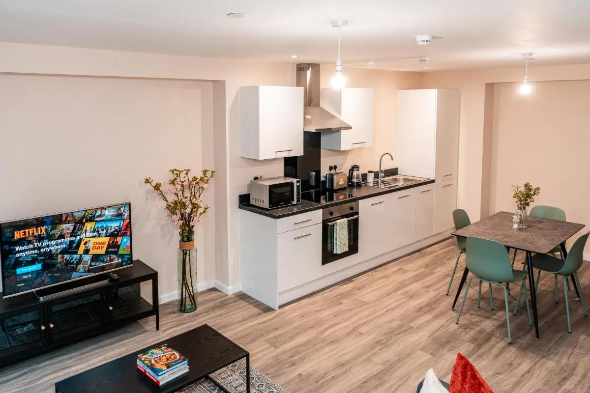 Image 2 of Entire 2 Bedroom and 2 Bathroom Apartment in Manchester City -Free underground Parking