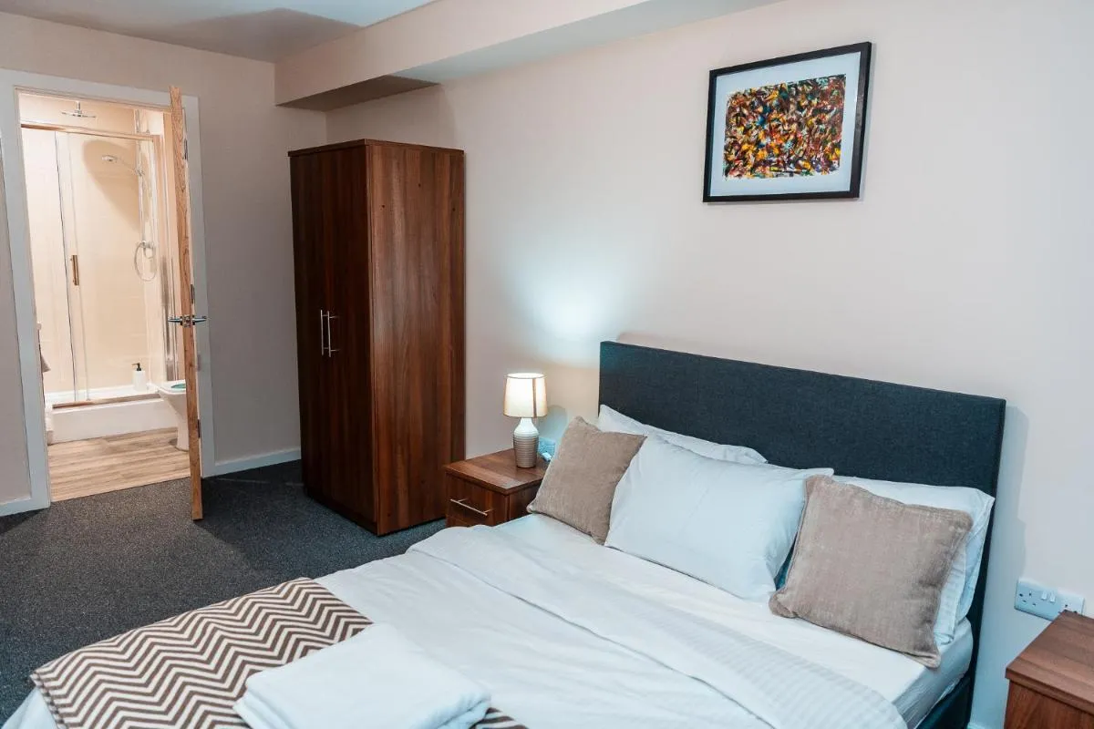 Image 1 of Entire 2 Bedroom and 2 Bathroom Apartment in Manchester City -Free underground Parking