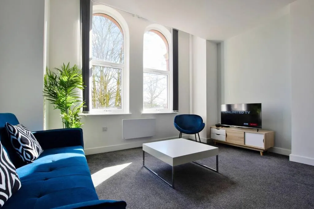Image 4 of FREE PARKING – Beautiful 2-BR Flat in Manchester