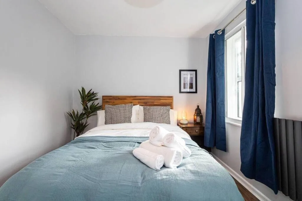 Image 1 of Free Parking – Deansgate Apartment
