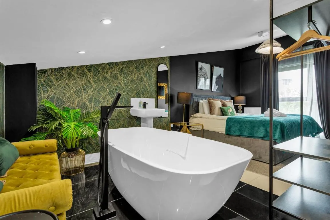 Image of Free Parking Luxury Safari House