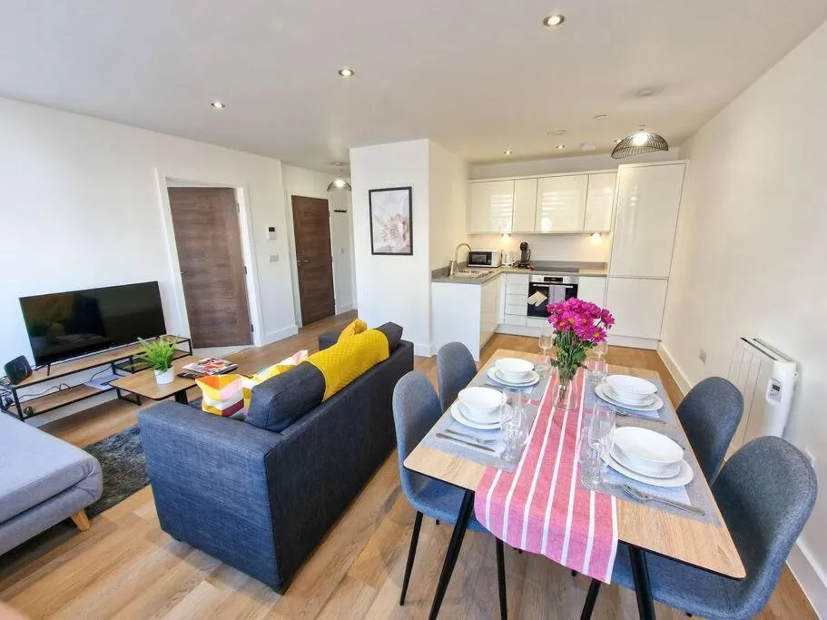Image of Free Parking: Old Trafford Apartment