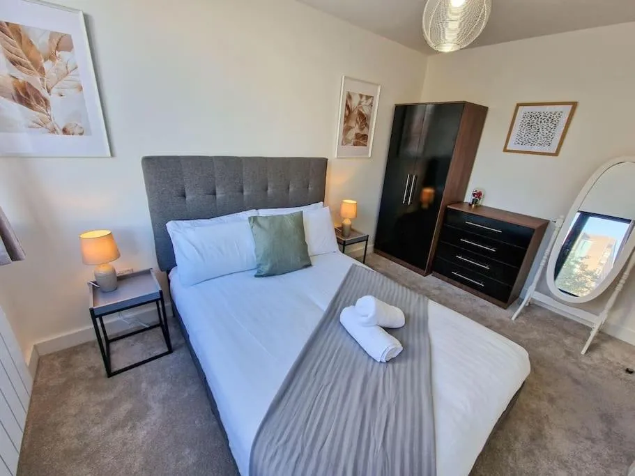 Image 1 of Free Parking: Old Trafford Apartment