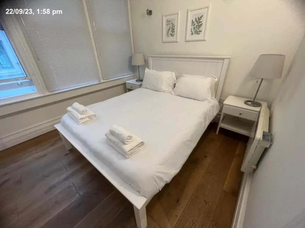 Image of Gorgeous & Centrally Located 2BD Flat Manchester!