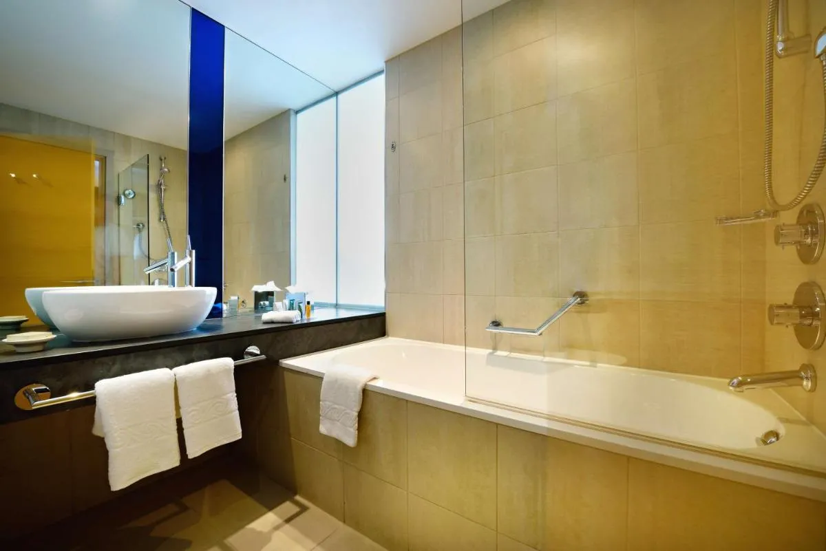 Image 2 of Hilton Manchester Deansgate