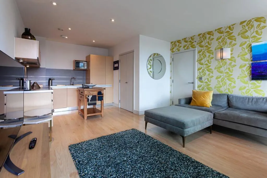 Image 3 of Iconic Luxury Manchester Apartment