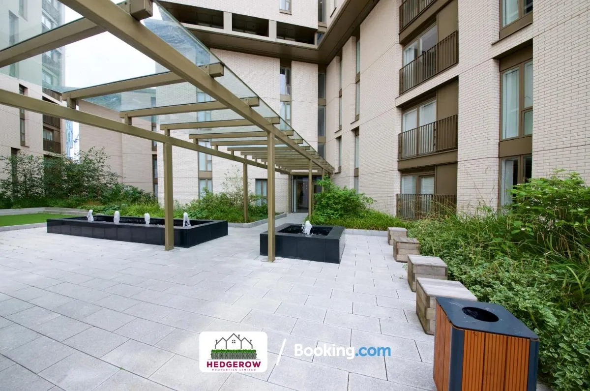 Image 5 of LAST MIN LONG-TERM 4GUESTS! ENJOY Modern,Minimal and ELEGANT Deluxe 2 Bed 2 Bath Manchester City Centre Apartment By Hedgerow Properties Limited ll