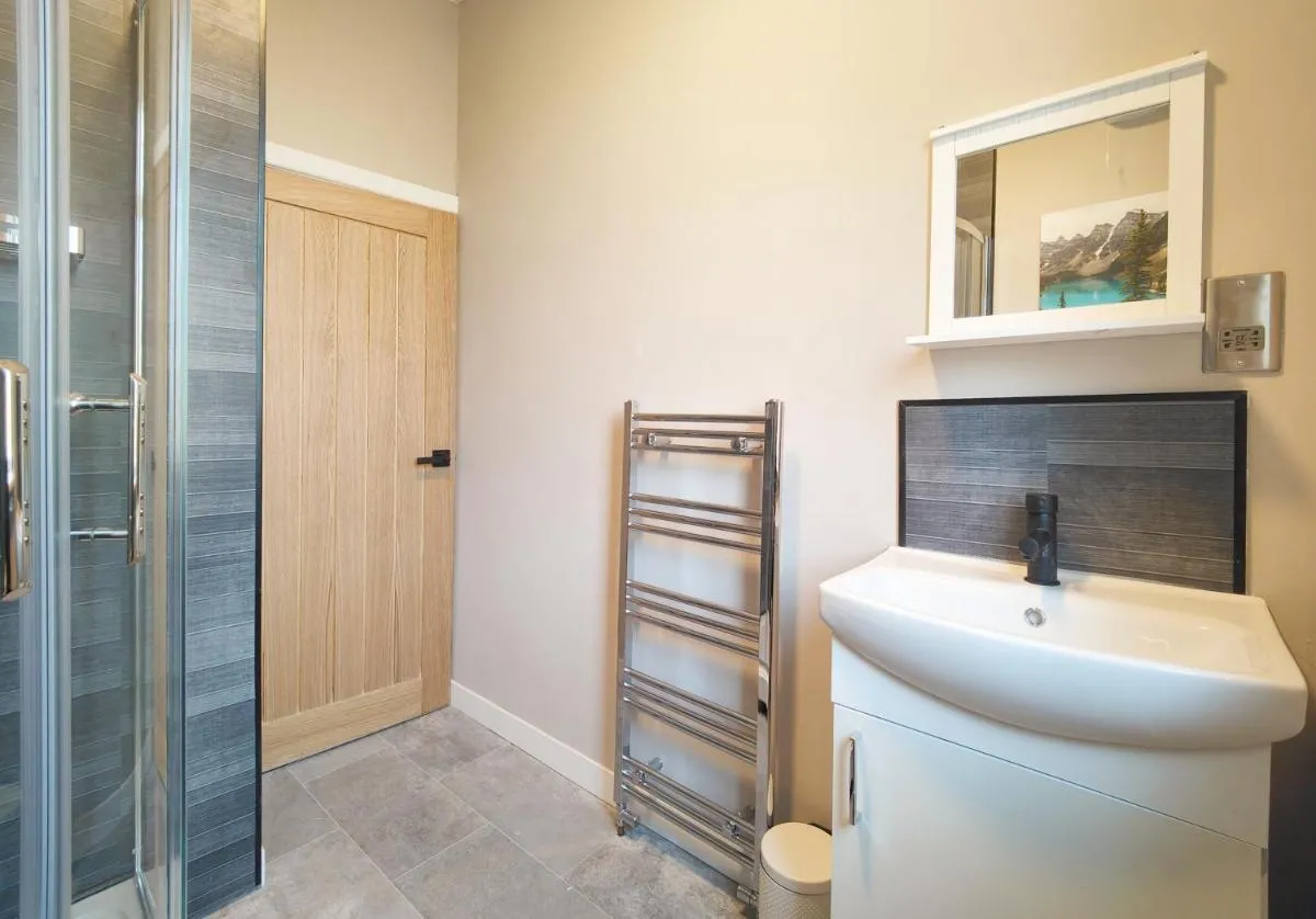 Image 2 of Lindsay House – South Manchester Stylish Townhouse With Free Parking