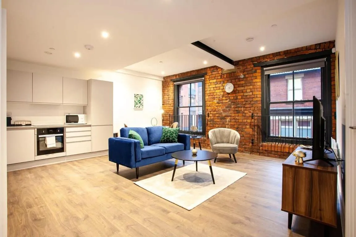 Image of Lovely 1 Bed Apartment in Converted Printing Press