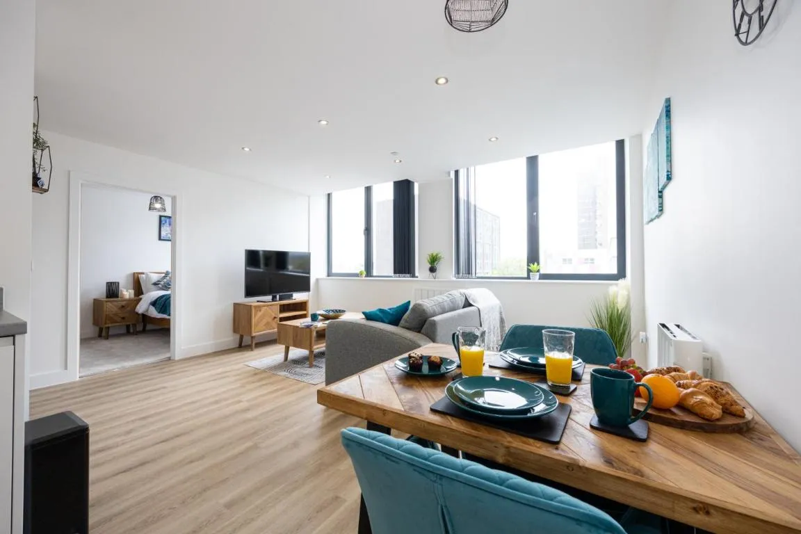 Image of Luxurious Stylish Apartment in Old Trafford
