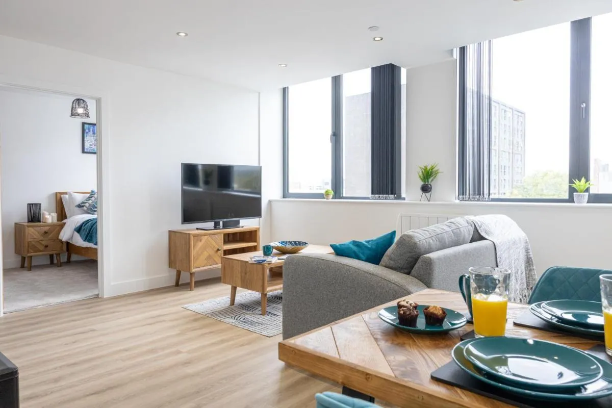 Image 4 of Luxurious Stylish Apartment in Old Trafford