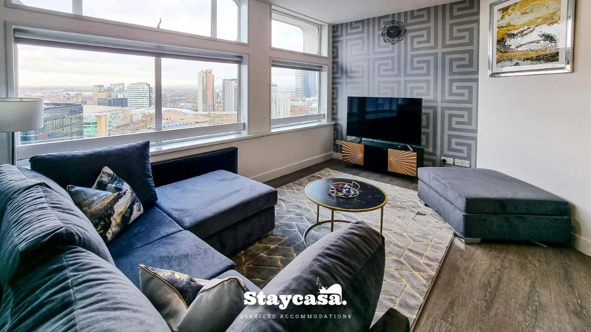 Image 3 of Luxury 2bdr City Centre Apt Amazing Views
