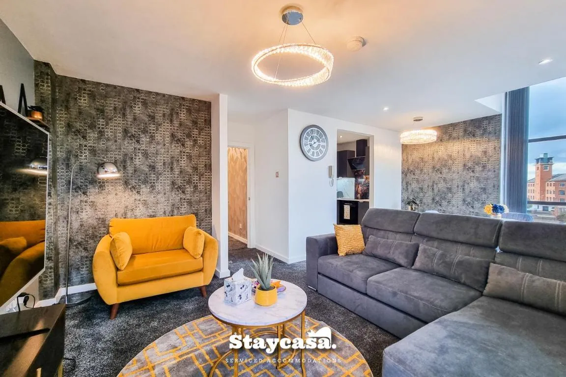 Image of Luxury 2bdr Flat With Canal View & Free Parking