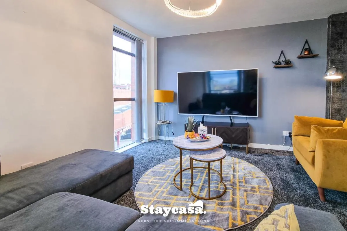 Image 5 of Luxury 2bdr Flat With Canal View & Free Parking