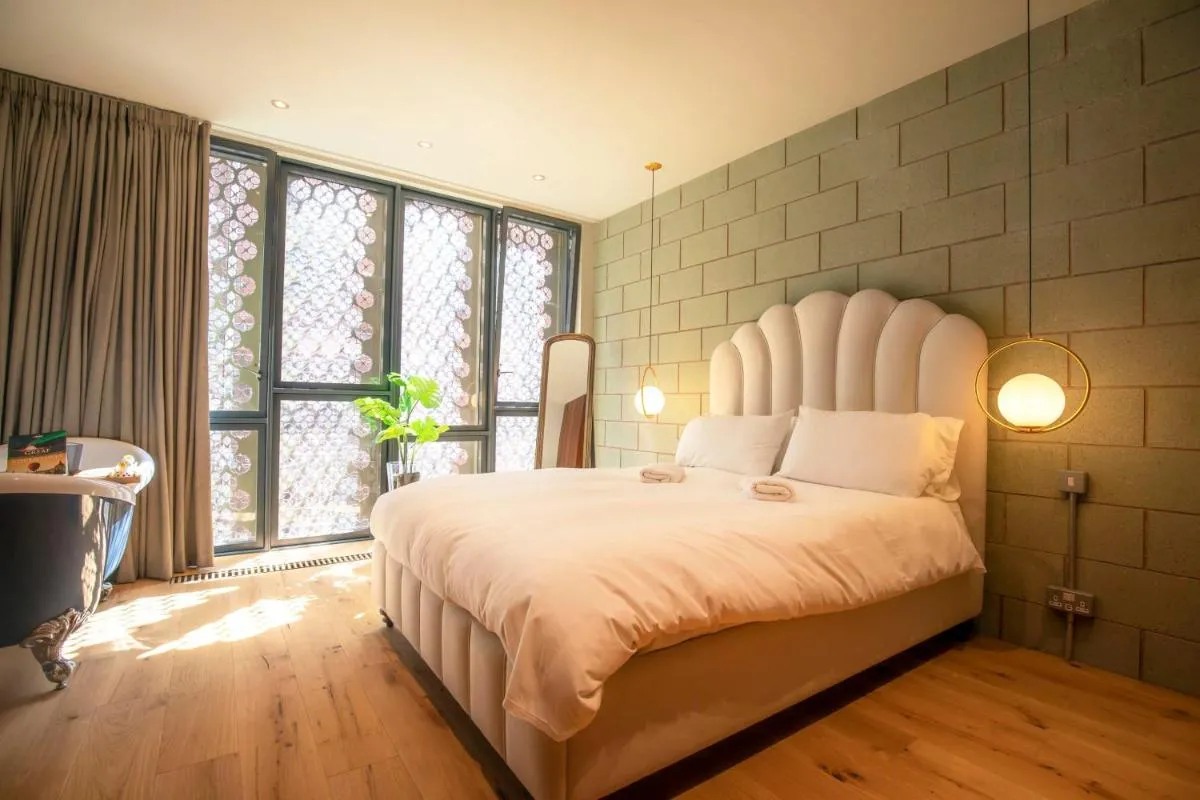 Image 1 of Luxury Roof Terrace Townhouse