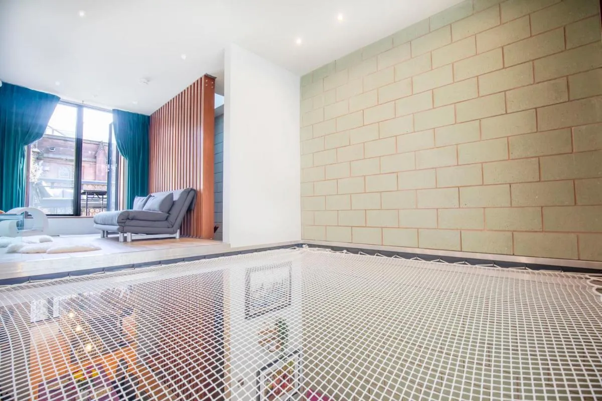 Image 2 of Luxury Roof Terrace Townhouse