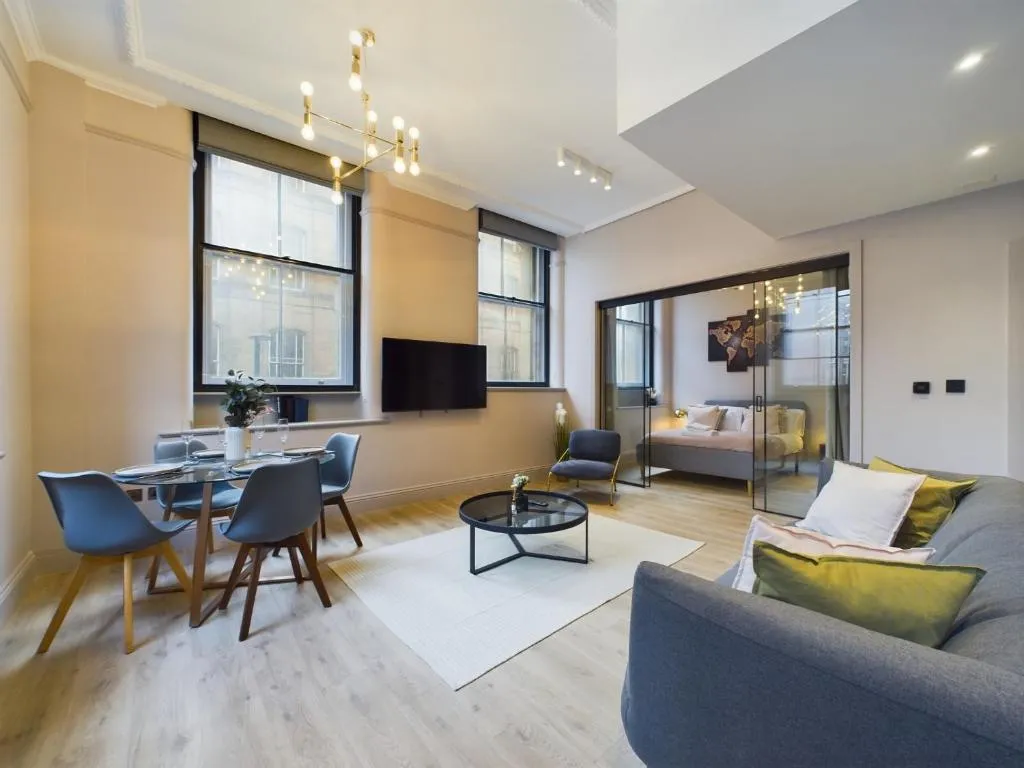 Image of Luxury Stunning 2bedroom city centre