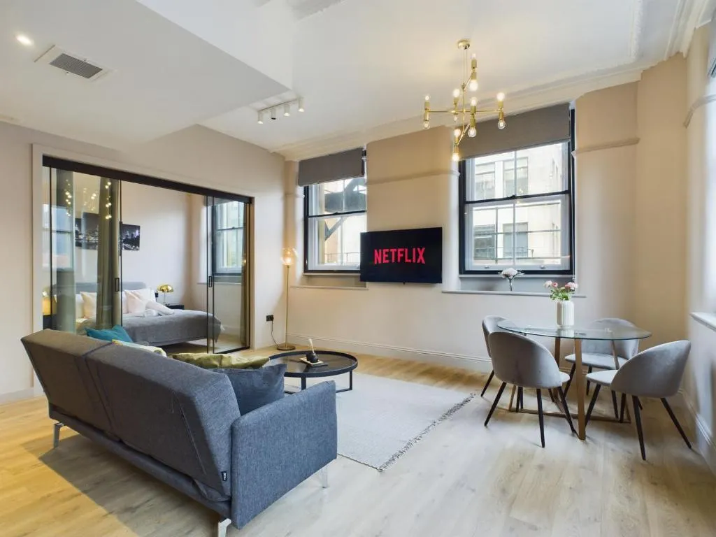 Image of Luxury Stylish 2bedroom City Centre Apt