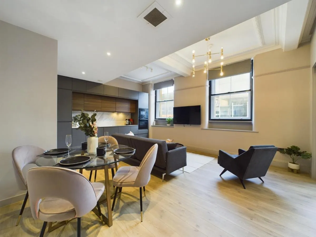 Image 4 of Luxury Unique 2bedroom city centre